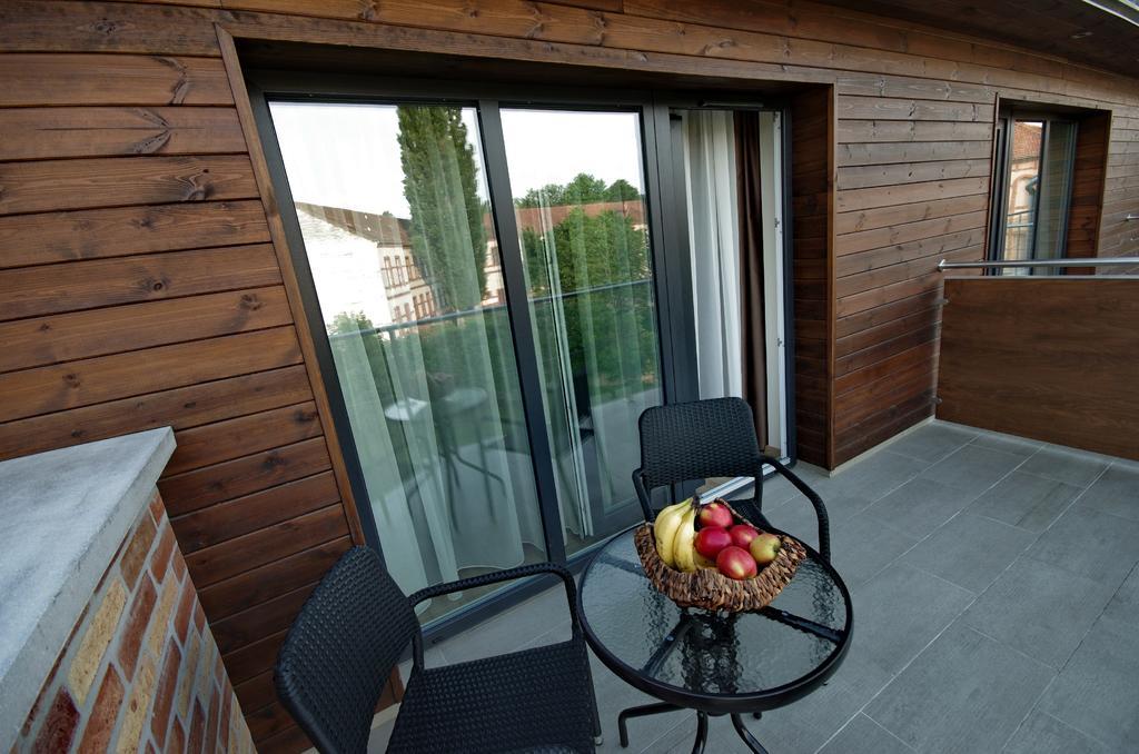 Almasy Apartmanhaz ギュラ エクステリア 写真