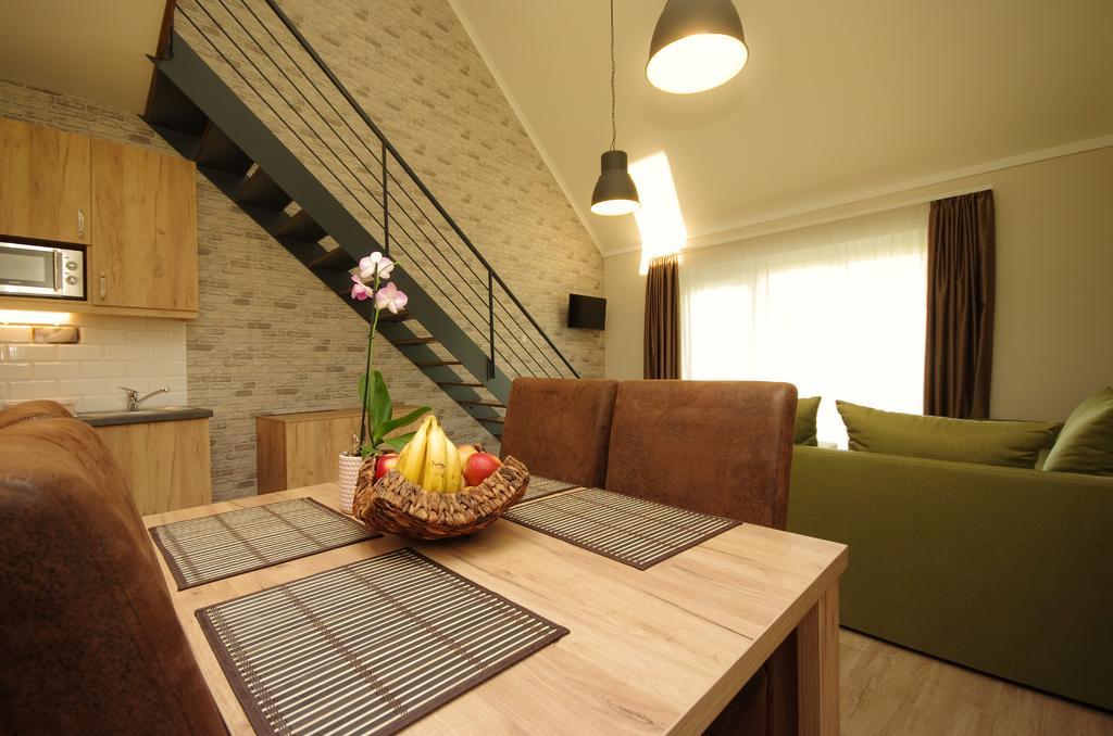Almasy Apartmanhaz ギュラ エクステリア 写真