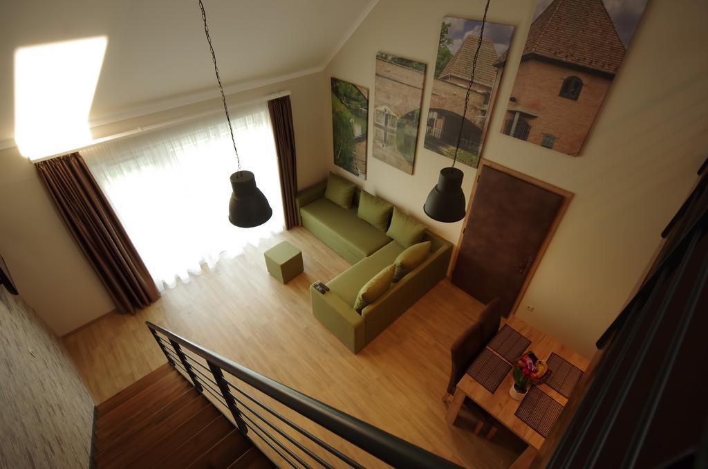 Almasy Apartmanhaz ギュラ エクステリア 写真