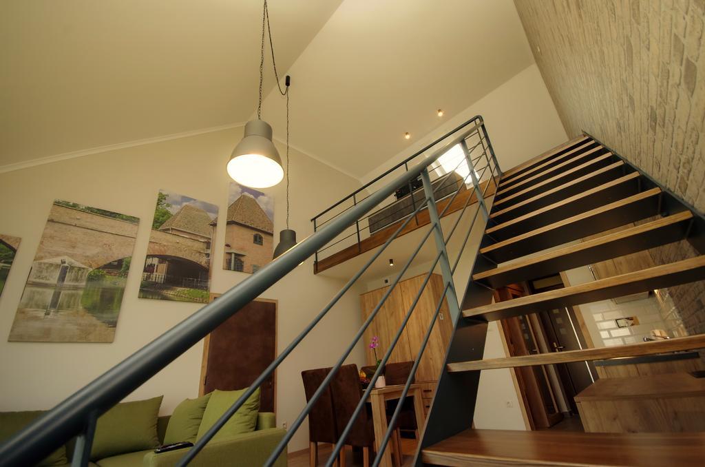 Almasy Apartmanhaz ギュラ エクステリア 写真